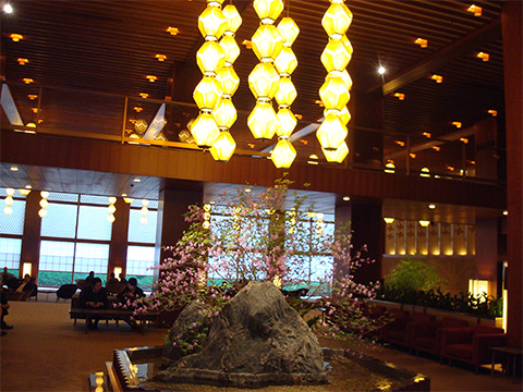 ユーミン ディナーショー 5月9日開演直前の管理人レポ 開業50周年のホテルオークラ東京とユーミンのコラボが実現 5月にディナーショーを初開催